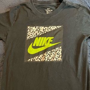 Boys size large, nike SB brand,‎ black, white, green check. Good condition